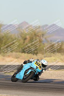 media/Nov-02-2025-CVMA (Sun) [[337aff29ab]]/Race 17-Amateur Supersport Middleweight/